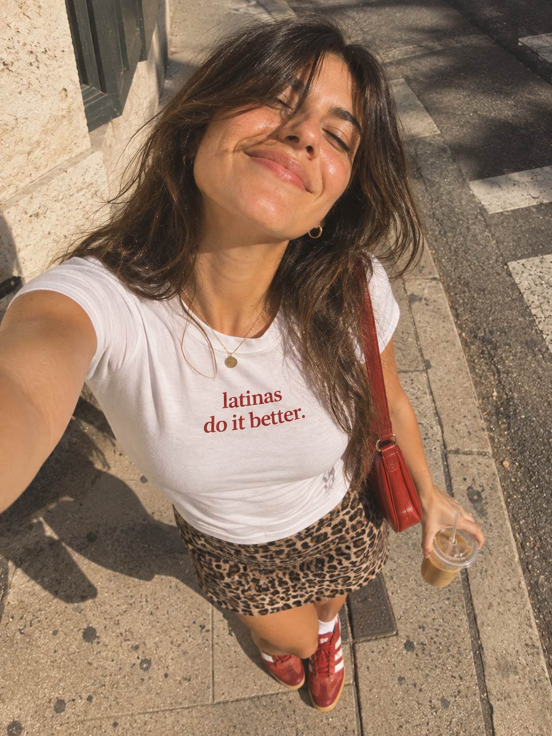 LATINAS T-shirt