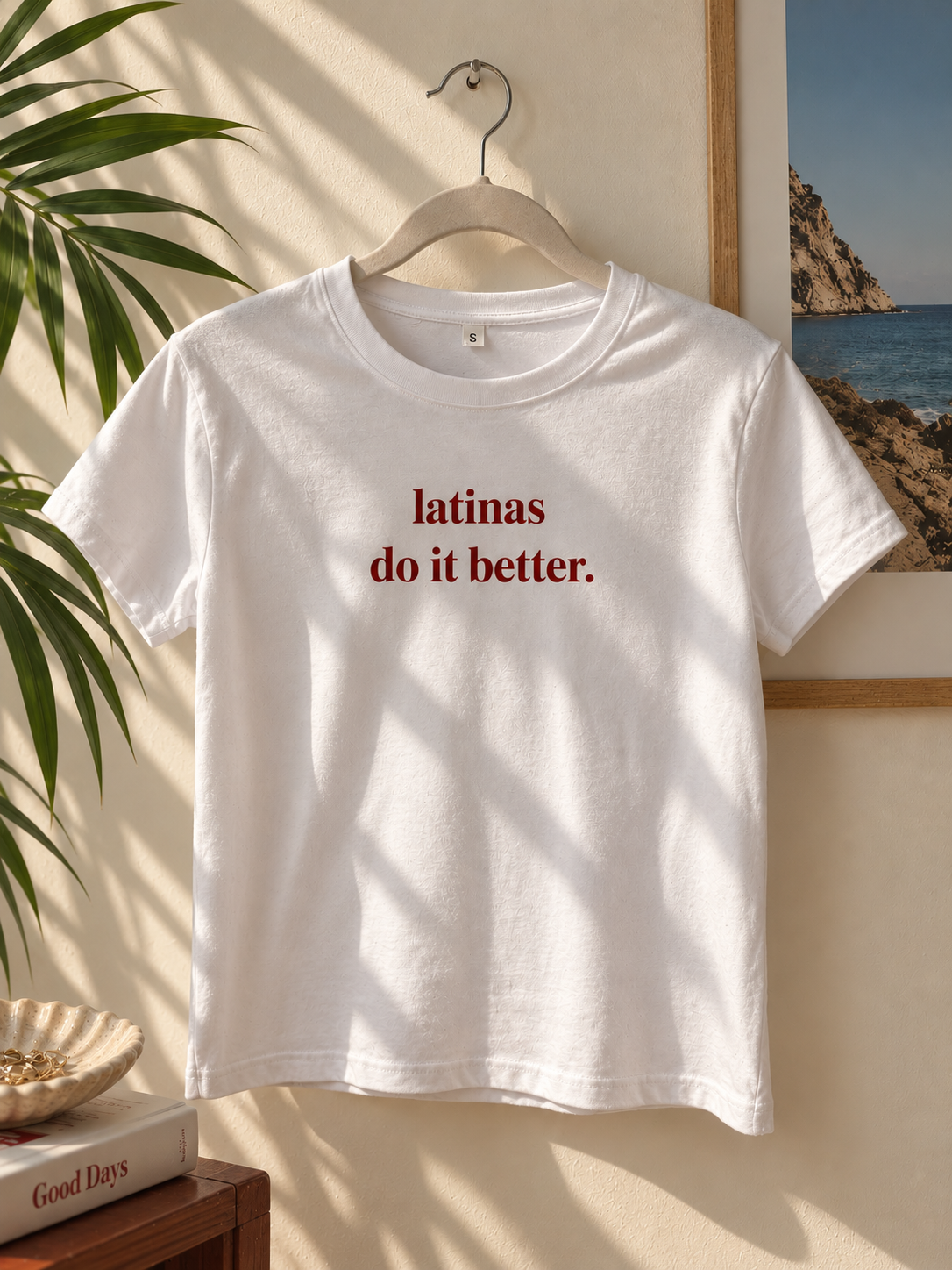 LATINAS T-shirt
